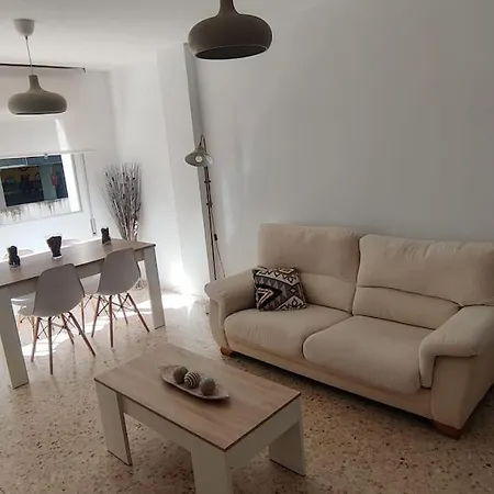 Amplio Junto A La Playa Victoria * Cádis